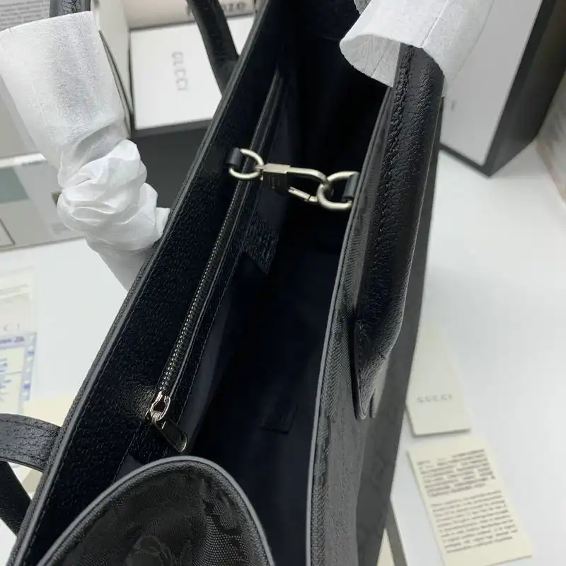 G*u*i bags 208b570055