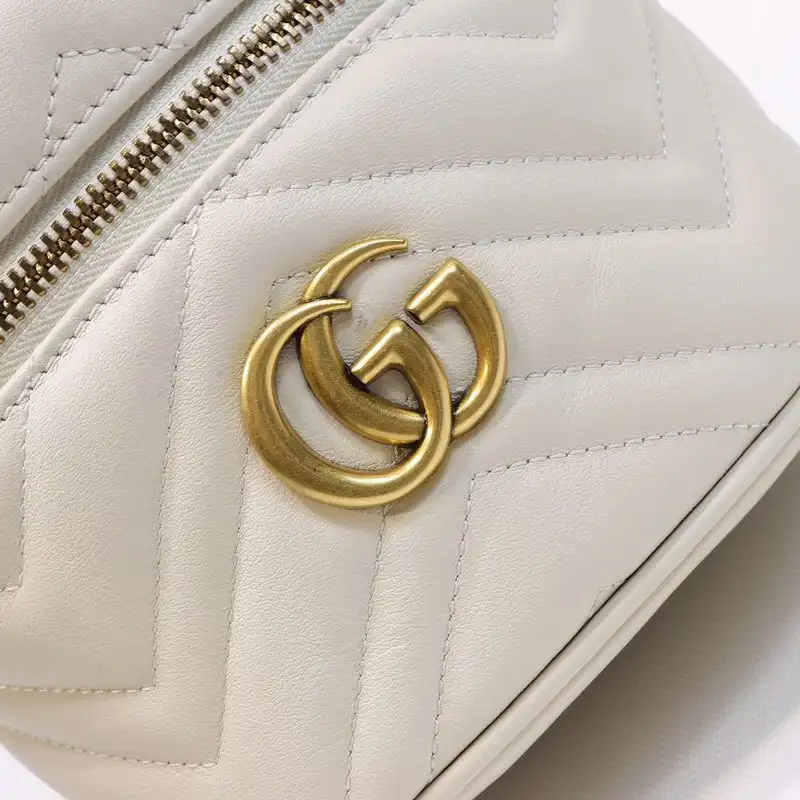 G*u*i bags 20b570244