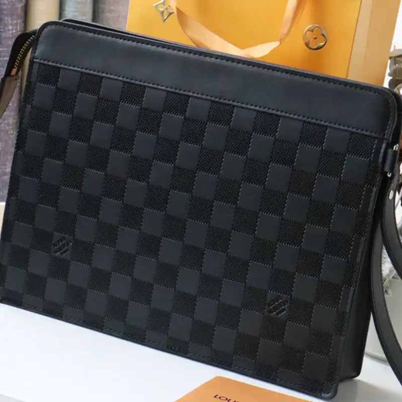 LV Bags 2104DJ0009