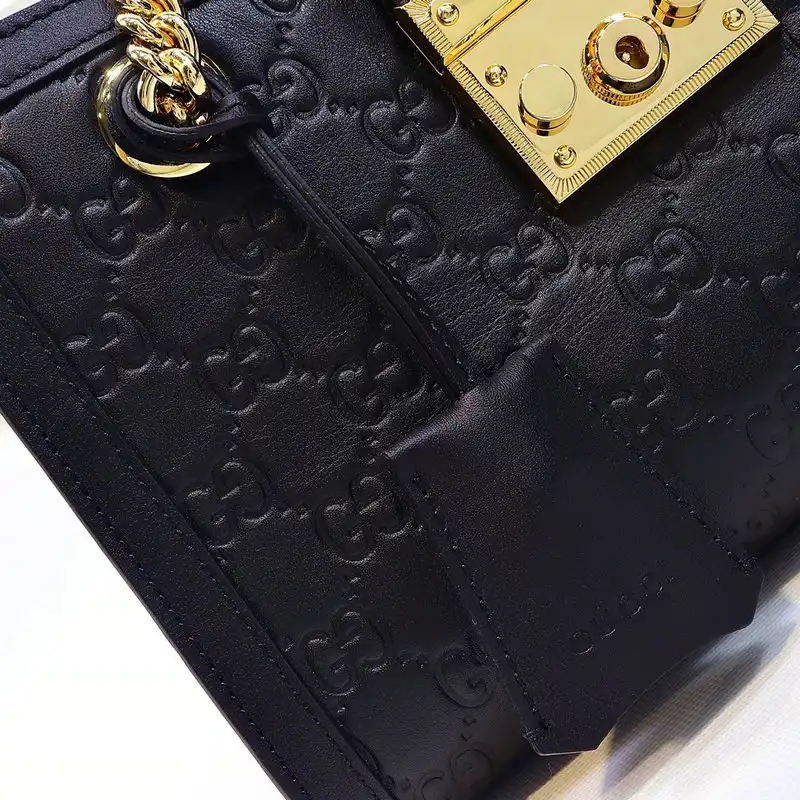 G*u*i bags 2104dj0027