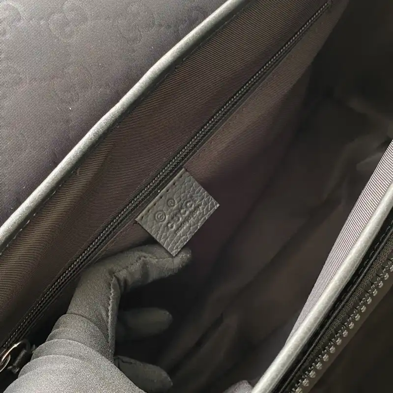 G*u*i s bags 2108ya0088