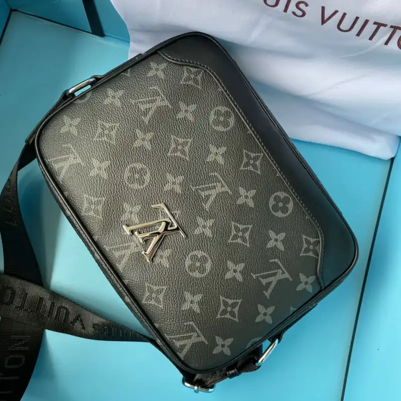 LV s Bags 2110YZ0030