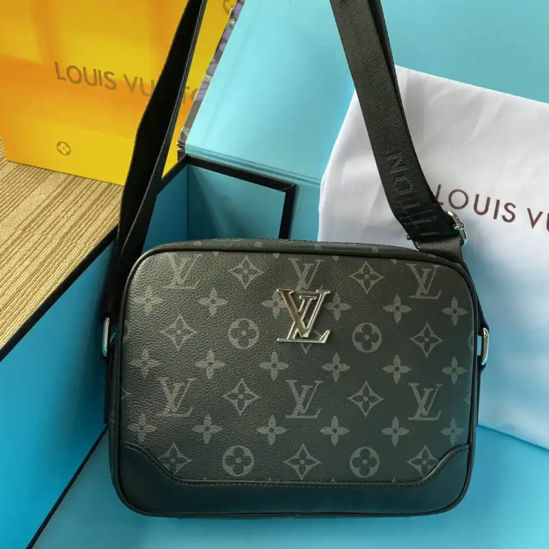 LV s Bags 2110YZ0030