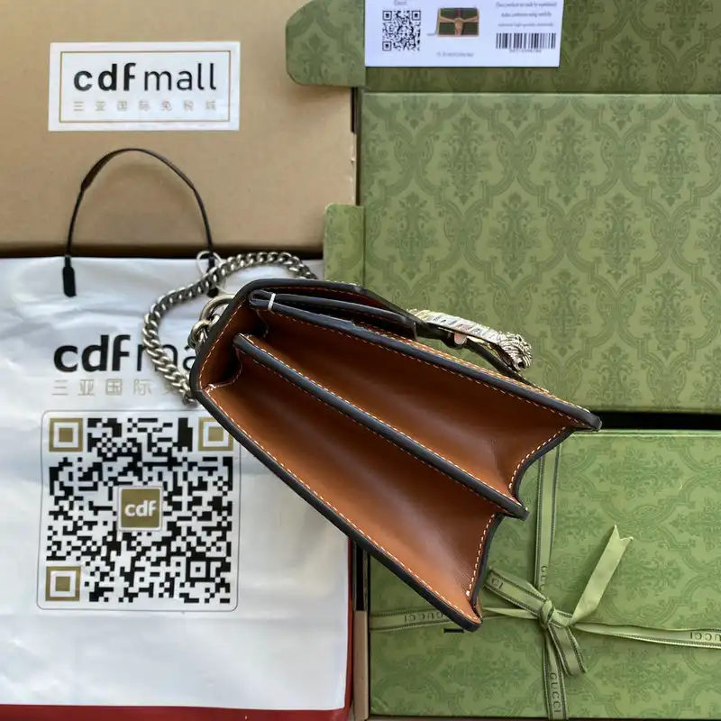 G*u*i bags 2111ya0019