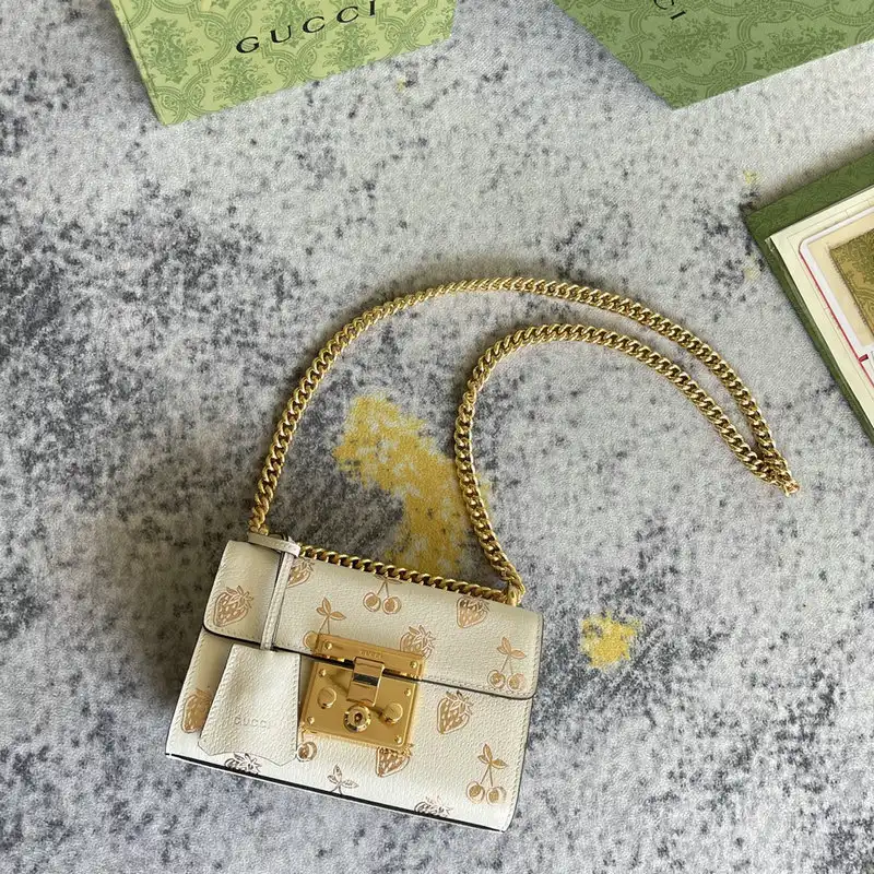 G*u*i bag 2201dj0018