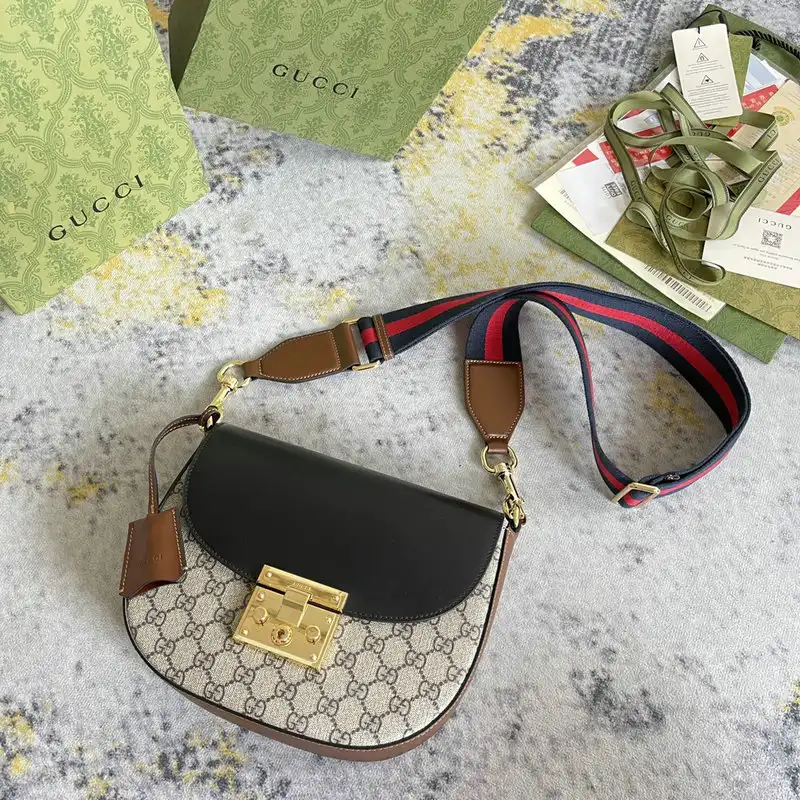 G*u*i bag 2201dj0053