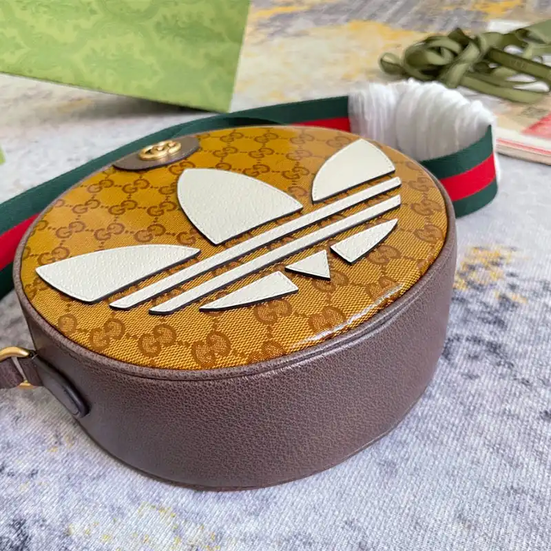 G*u*i bag 2210ht0001