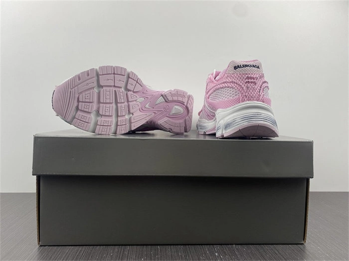 BLCG PHANTOM SNEAKER 679339 W2E91 Chic 4466