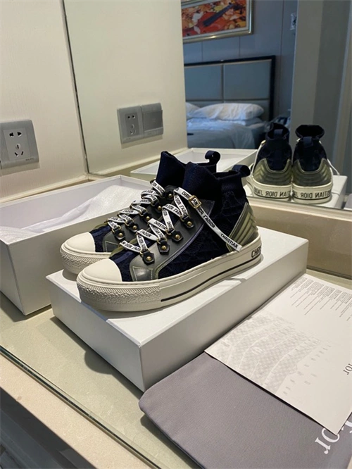 SmoothTexture DR Sneaker 1077