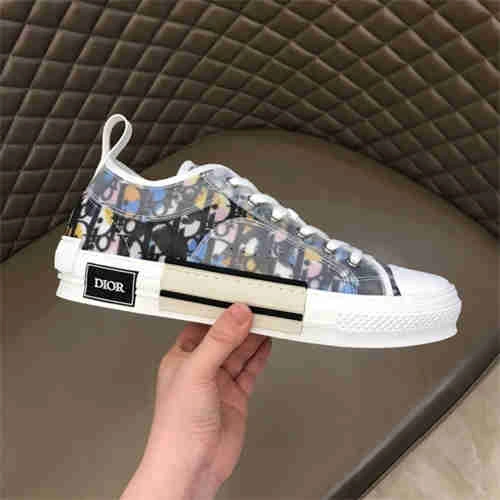 Packable DR Sneaker 1155