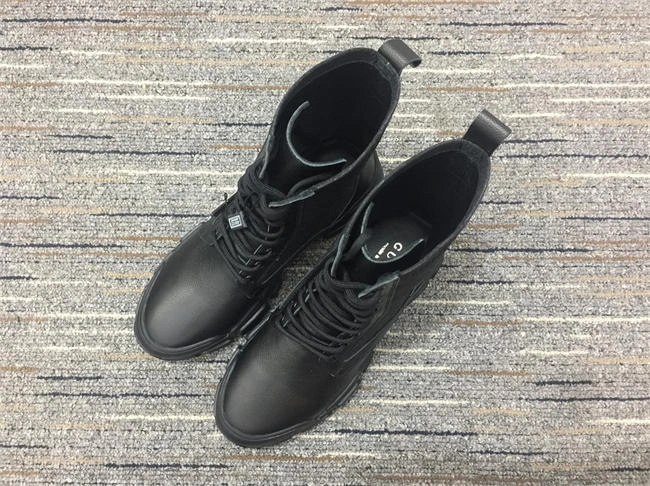 newstyle G*u*i boot women 513