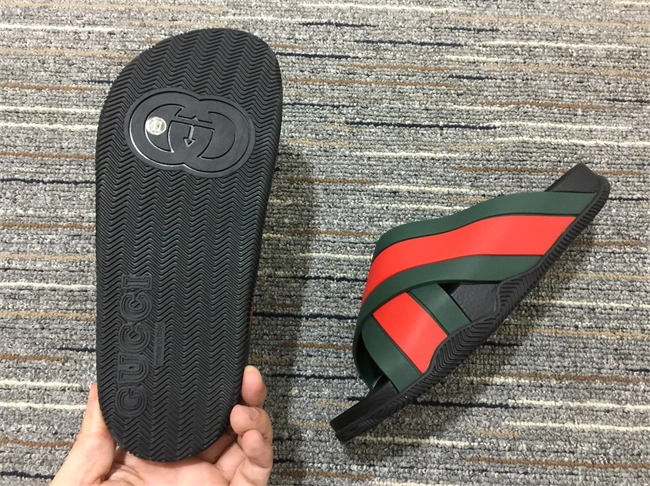 G*u*i slide affordable 417