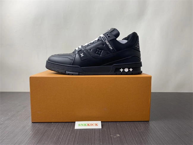 Compact Louis Vuitton 1647